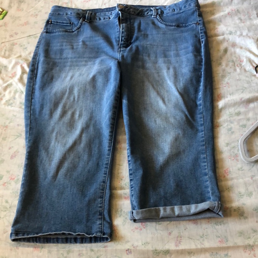 Capri jeans